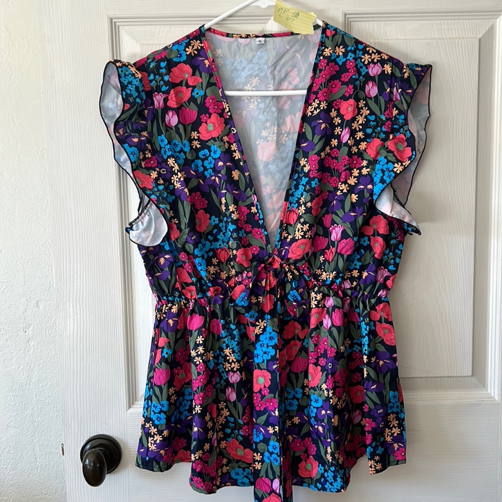 Gorgeous Deep Vneck Bohemian Floral top